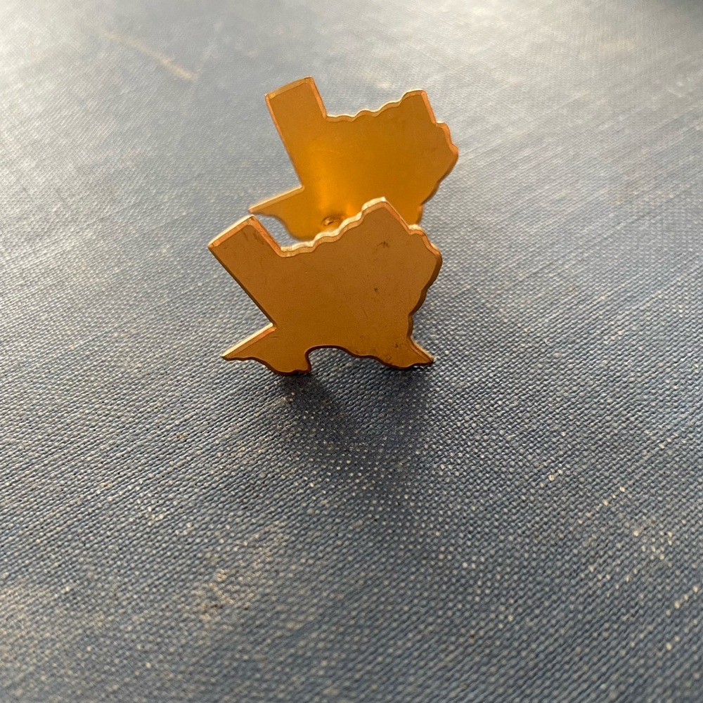 Gold Toned Texas Cuff Links